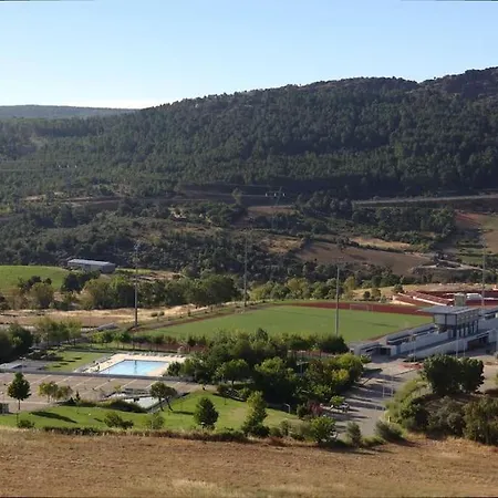 Anju-pardal Nyaraló *