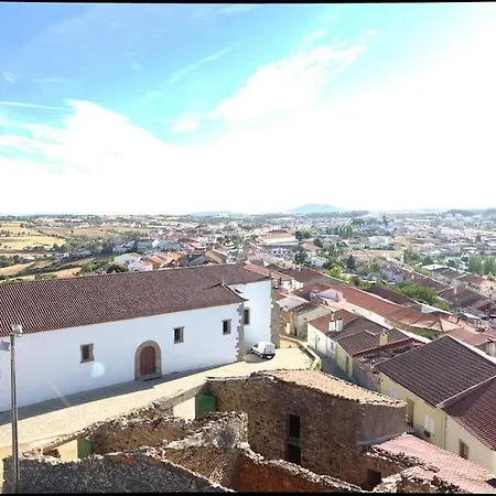 Nyaraló Anju-pardal Mogadouro