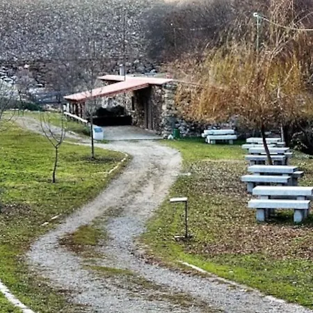 Nyaraló Anju-pardal